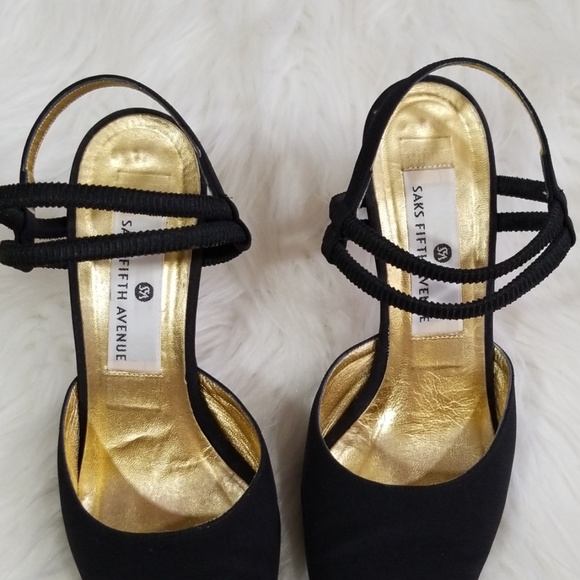 Saks Fifth Avenue  black straps shoes.size 7 - Picture 6 of 8